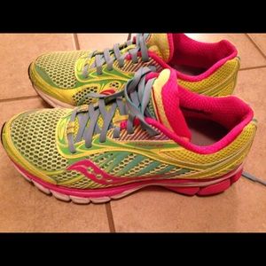 Saucony Ride 6 neutral running shoe