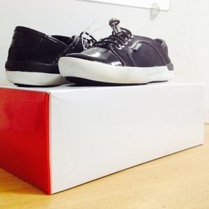 Calvin Klein Nia Black Size 6