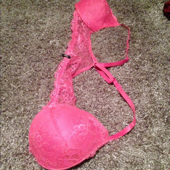 XOXO/36C - Picture 3 of 4