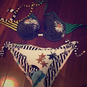 Volcom bikini set
