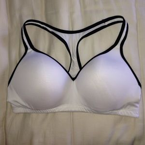 White/black sports bra