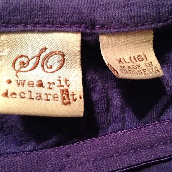Halter top - Picture 2 of 2
