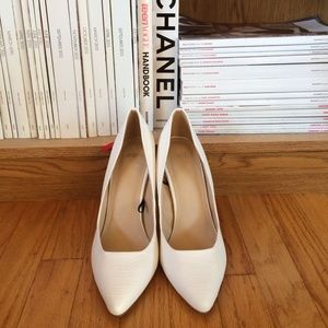 H&M Shoes - H&M snakeskin pumps H&M Shoes - H&M snakeskin pumps