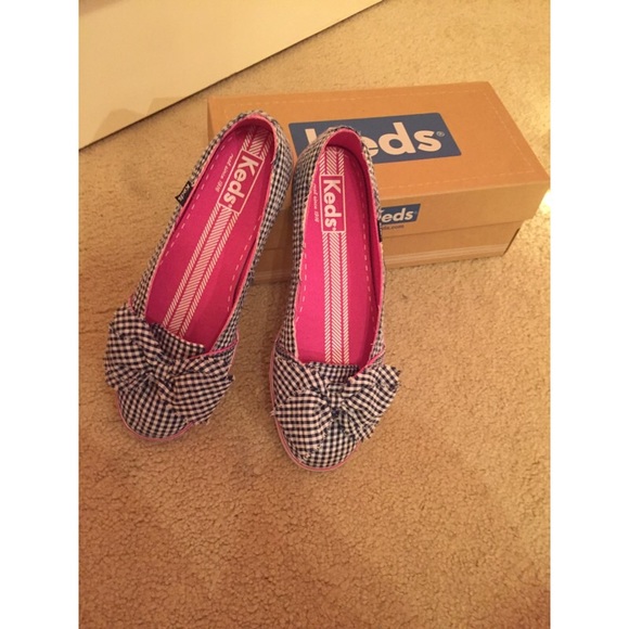 navy/white keds!