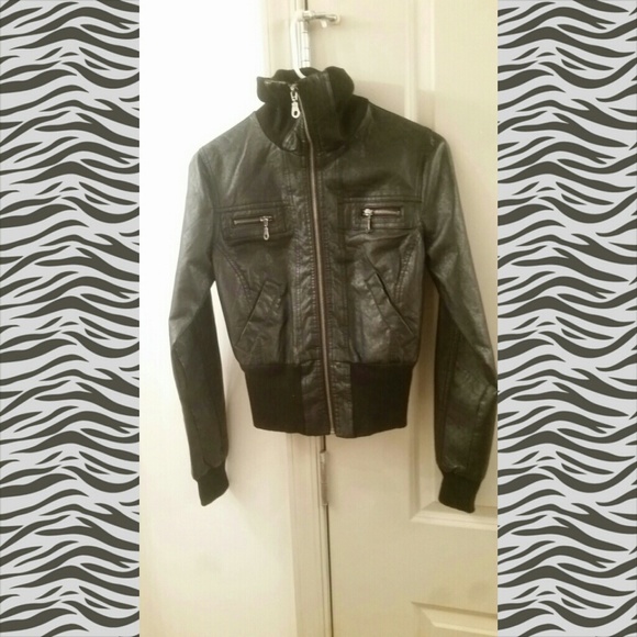 Bomber jacket