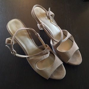 Kate Spade heels- beige suede