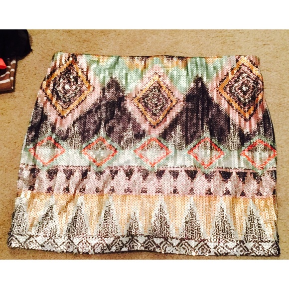 tribal sequence pencil skirt 💥 Large