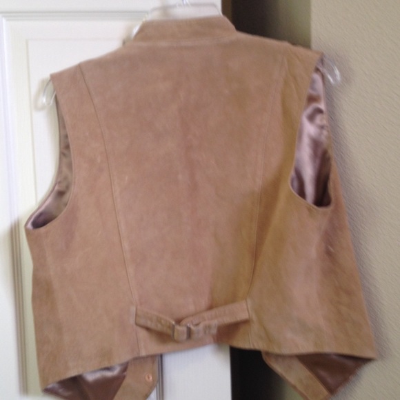 Leather Vest - Picture 3 of 4