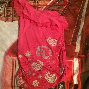 Pink one shoulder shirt