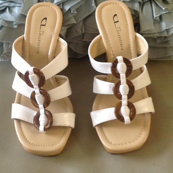 Chinese Laundry Shoes - 🍂🍂🍂White Heels with Wood accents🍂🍂🍂