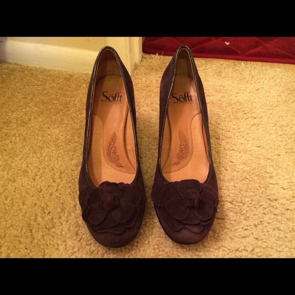 Purple Suade Pumps by Soft