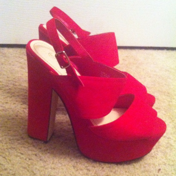 Brand new red chunky platform heels