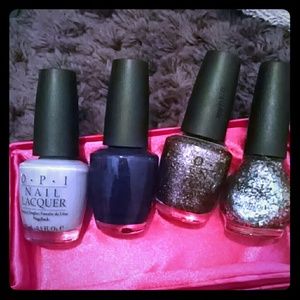 OPI polishes set of 4