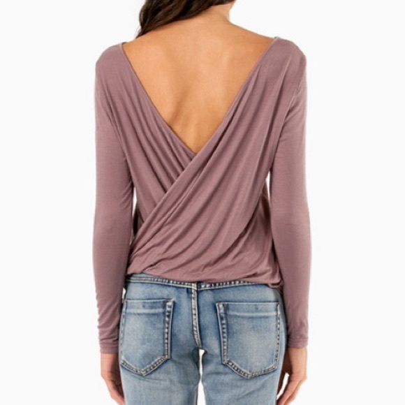Cross backed long sleeved top!