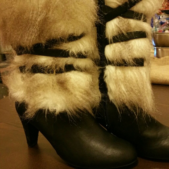 Brown faux fur warm boots !!! Only worn twice !!!