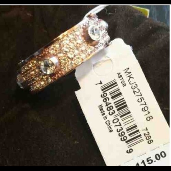 Michael kors stud pave ring - Picture 3 of 3