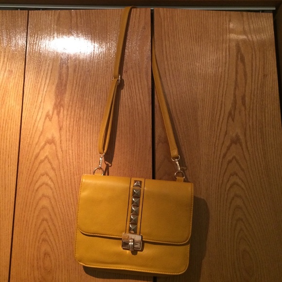 Crossbody bag