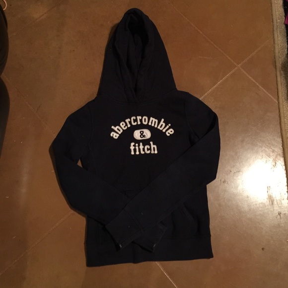 Sweatshirt - Picture 1 of 2