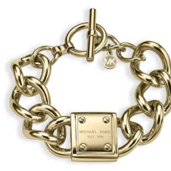 Michael Kors Jewelry - Michael kors plaque curb bracelet