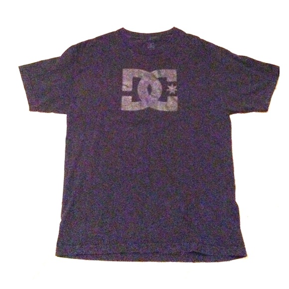 Black DC Shirt *mens* Will Bundle with hat(s)*
