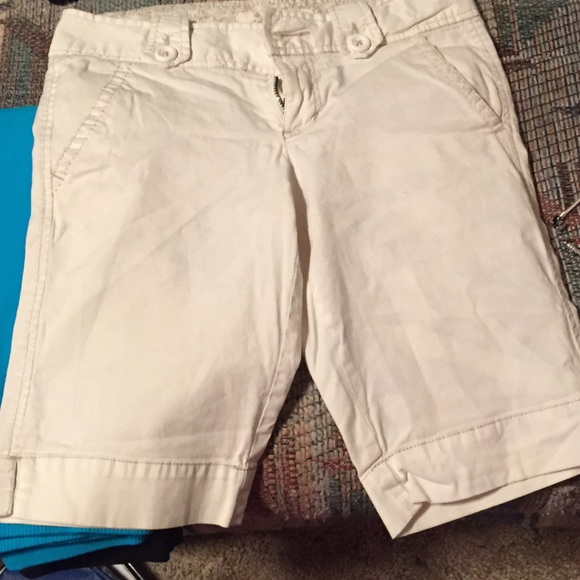 White Aero shorts - Picture 1 of 1
