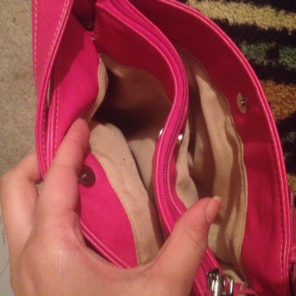 Purse - Picture 2 of 4