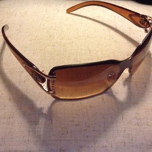 D&G sunglasses PUT AN OFFER💁