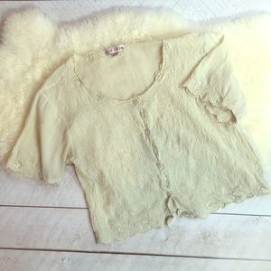 KARAVAN gorgeous vintage lace blouse.