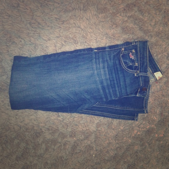 Hollister Medium/Dark Wash skinny jeans/jeggings