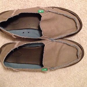 Sanuk Slip Ons