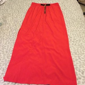 GORGEOUS Vince Camuto Maxi Skirt