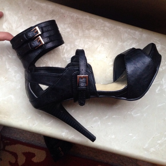 Frederick's of Hollywood Strappy Heels 8.5