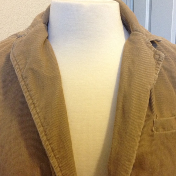 Beautiful blazer from the Gap !! - Picture 3 of 4