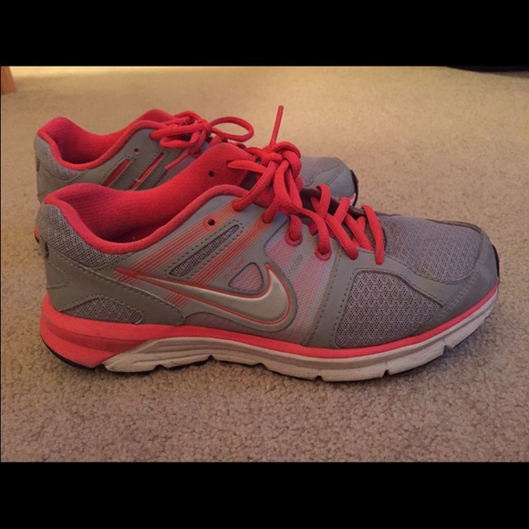 Nike sneakers Orange/Pink accents