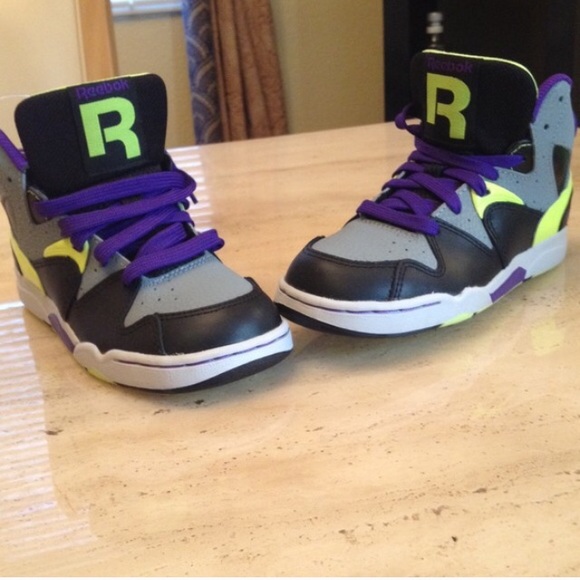 Boys reeboks size 12