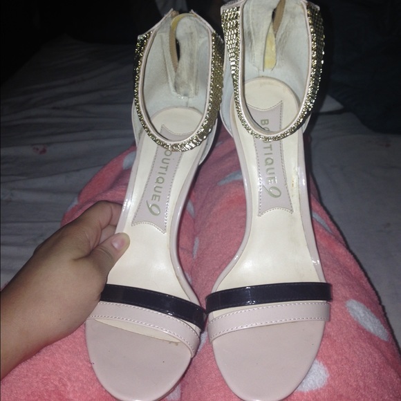 Sandal - Picture 3 of 4