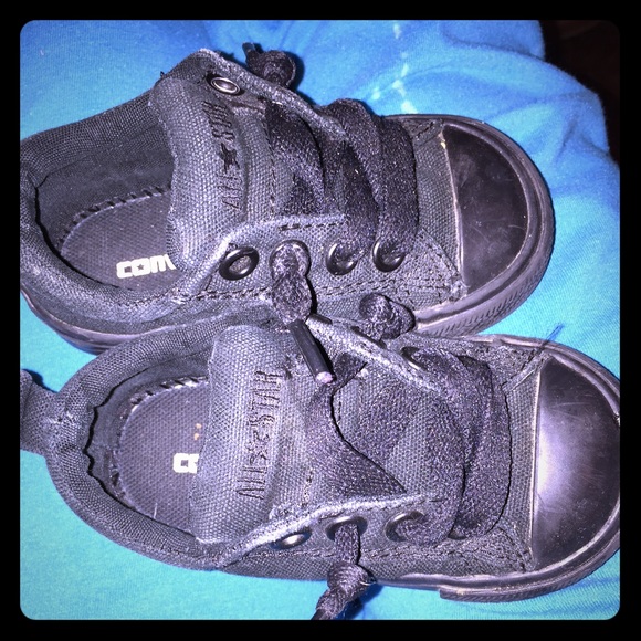 Converse toddler
