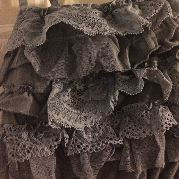 Gray Top with Lace and Ruffles - Picture 2 of 4