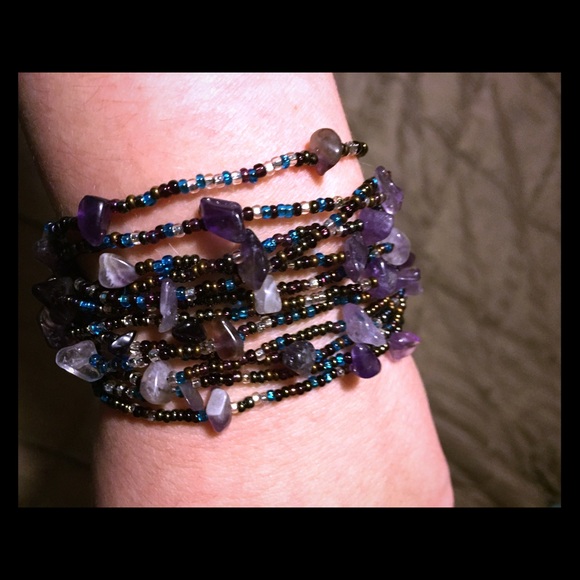 Jewelry - Beaded bracelet