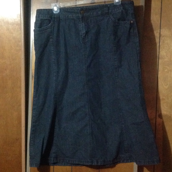 Denim skirt