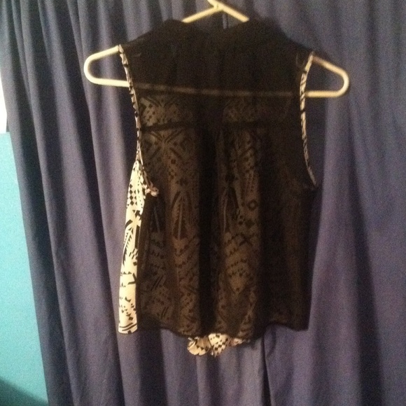 Top - Picture 2 of 2