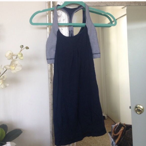 Lululemon tank