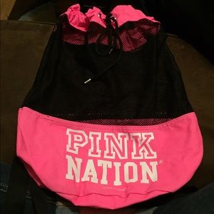 never used super cute gym bag!!!!