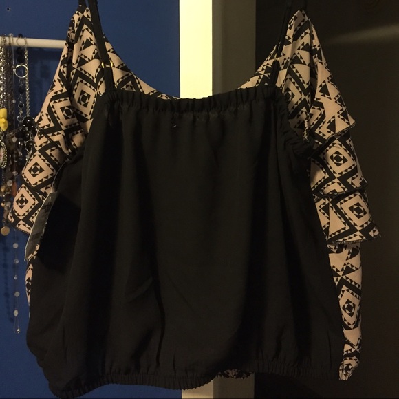 Aztec Tank - Picture 3 of 3