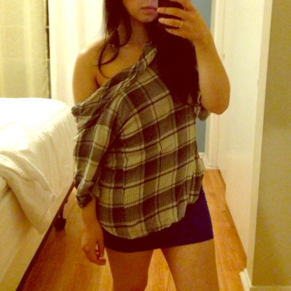 Off the Shoulder Plaid Blouse