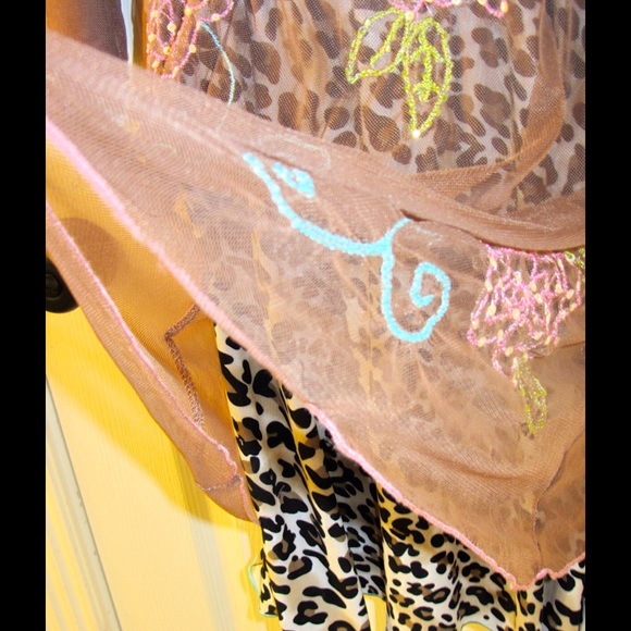 Dress - Picture 2 of 4