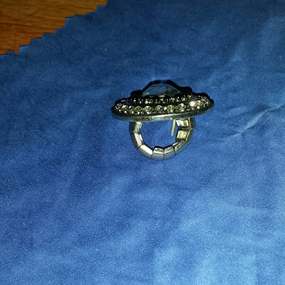 Ring - Picture 2 of 2