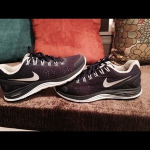 Nike Lunarglide 4 dark purple size 8