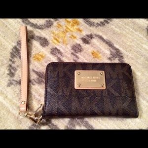 Michael Kors Wallet/Wristlet