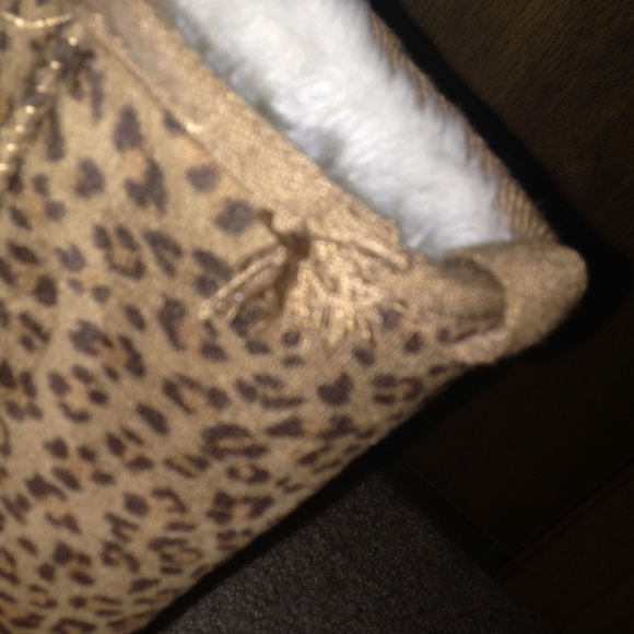 Aeropostale Cheetah Boots . - Picture 3 of 3